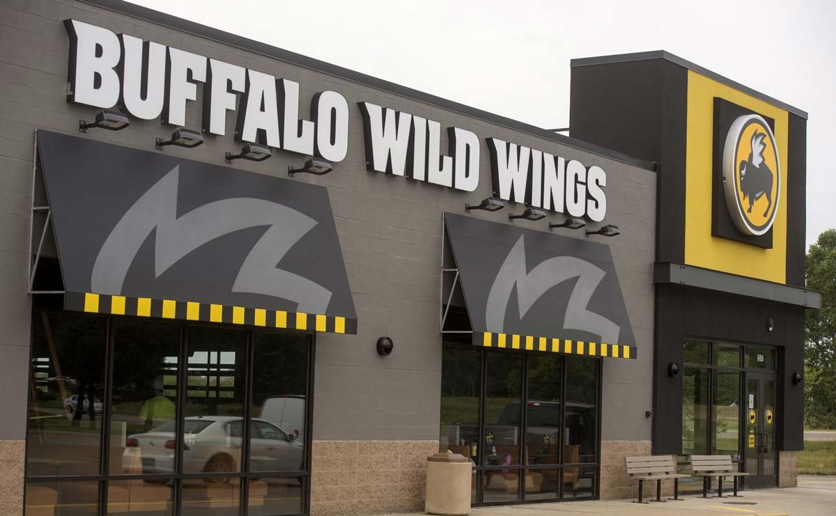 buffalo wild wings dinner menu