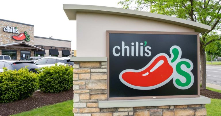 Chili’s Dinner Hours and Menu in 2024 (Best Ultimate Smokehouse Combos)