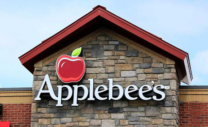 does every applebee’s location accept apple pay