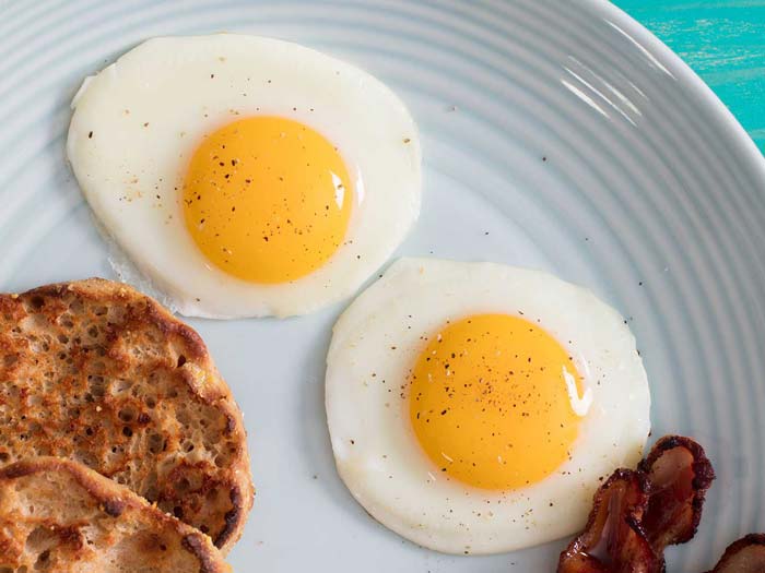 american breakfast eggs