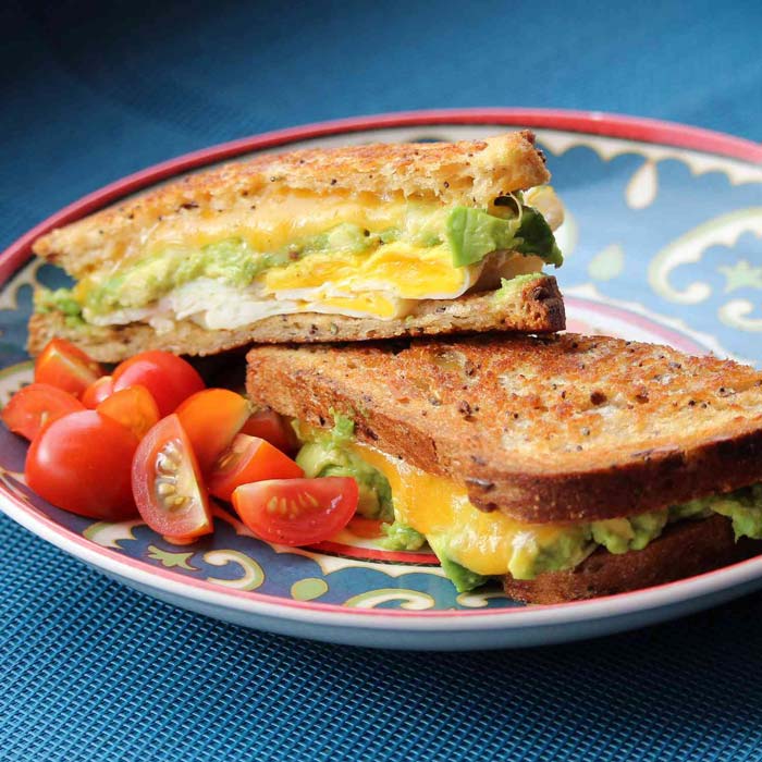 avocado & egg sandwich